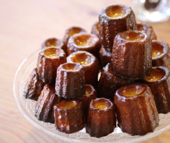 Canelé / Baked